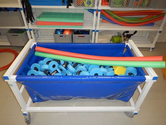 Didactic material trolley with PVC Tarp